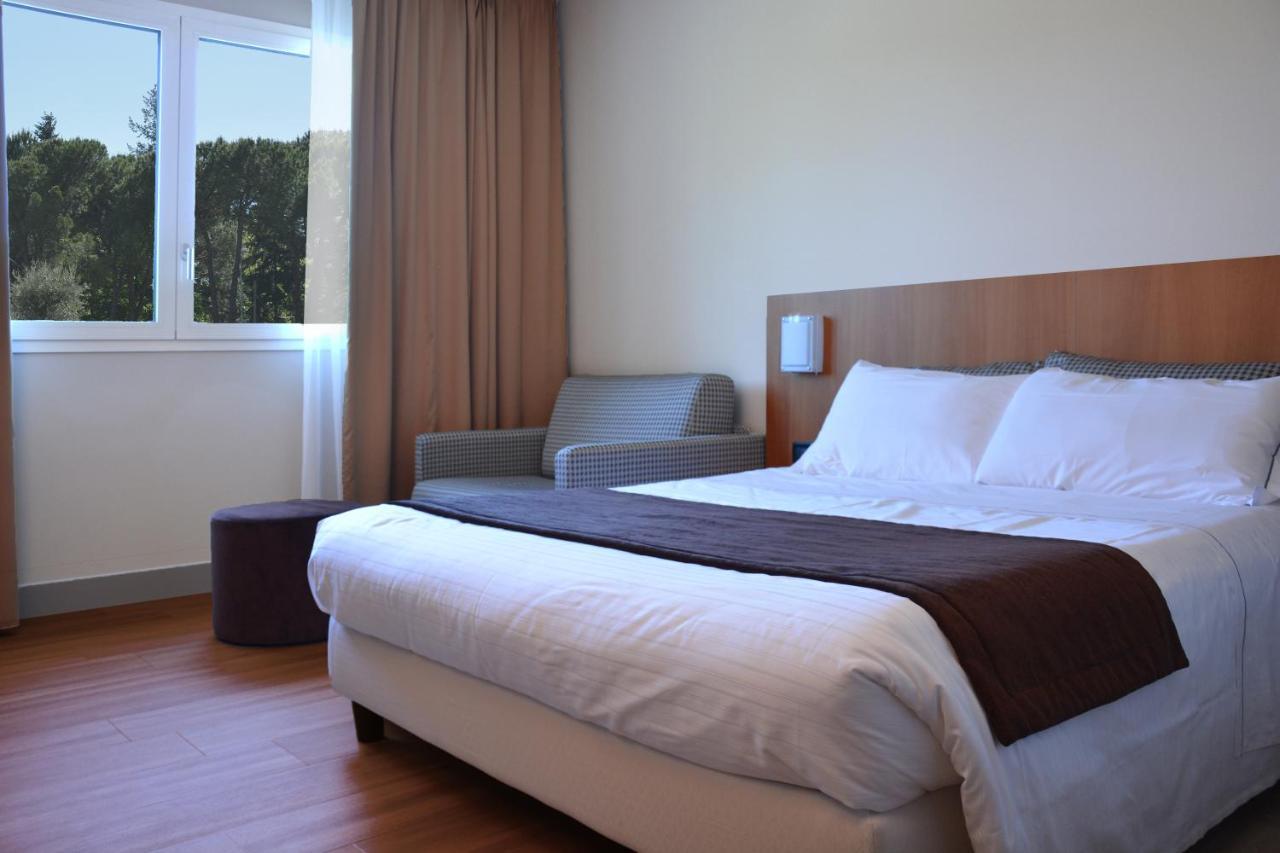 Anusca Palace Hotel คาสเทลซานเปียโตรแตร์เม ภายนอก รูปภาพ